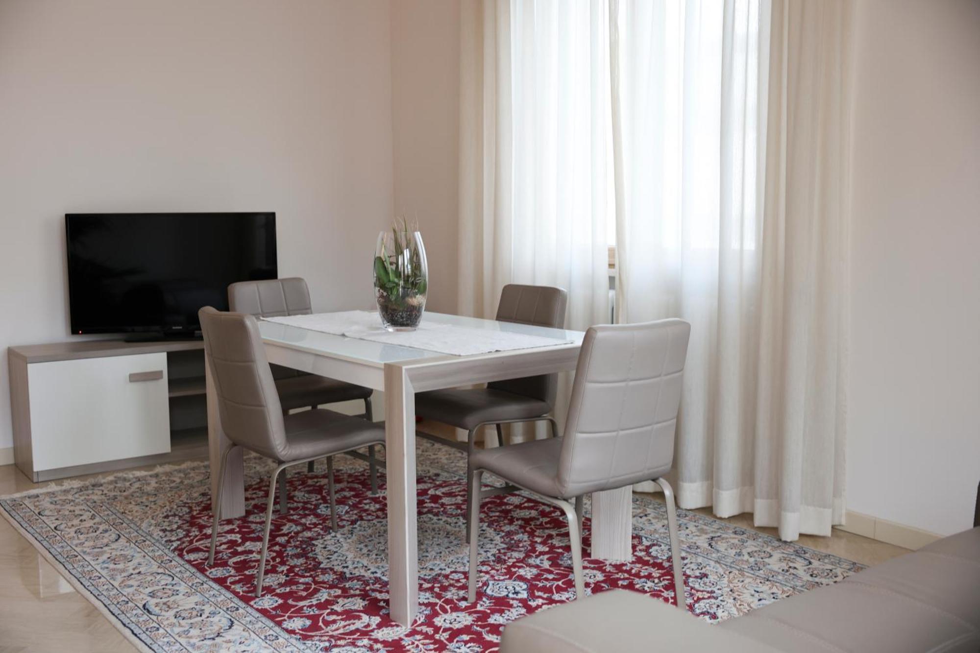 Ferienwohnung Blancohouse - Berto Luxury Rimini Centro Storico Exterior foto